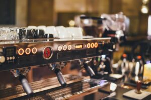 Curățarea Naturală a Espressorului: Bicarbonat sau Oțet?