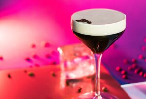 Espresso Martini: Rețetă și Sfaturi de Preparare